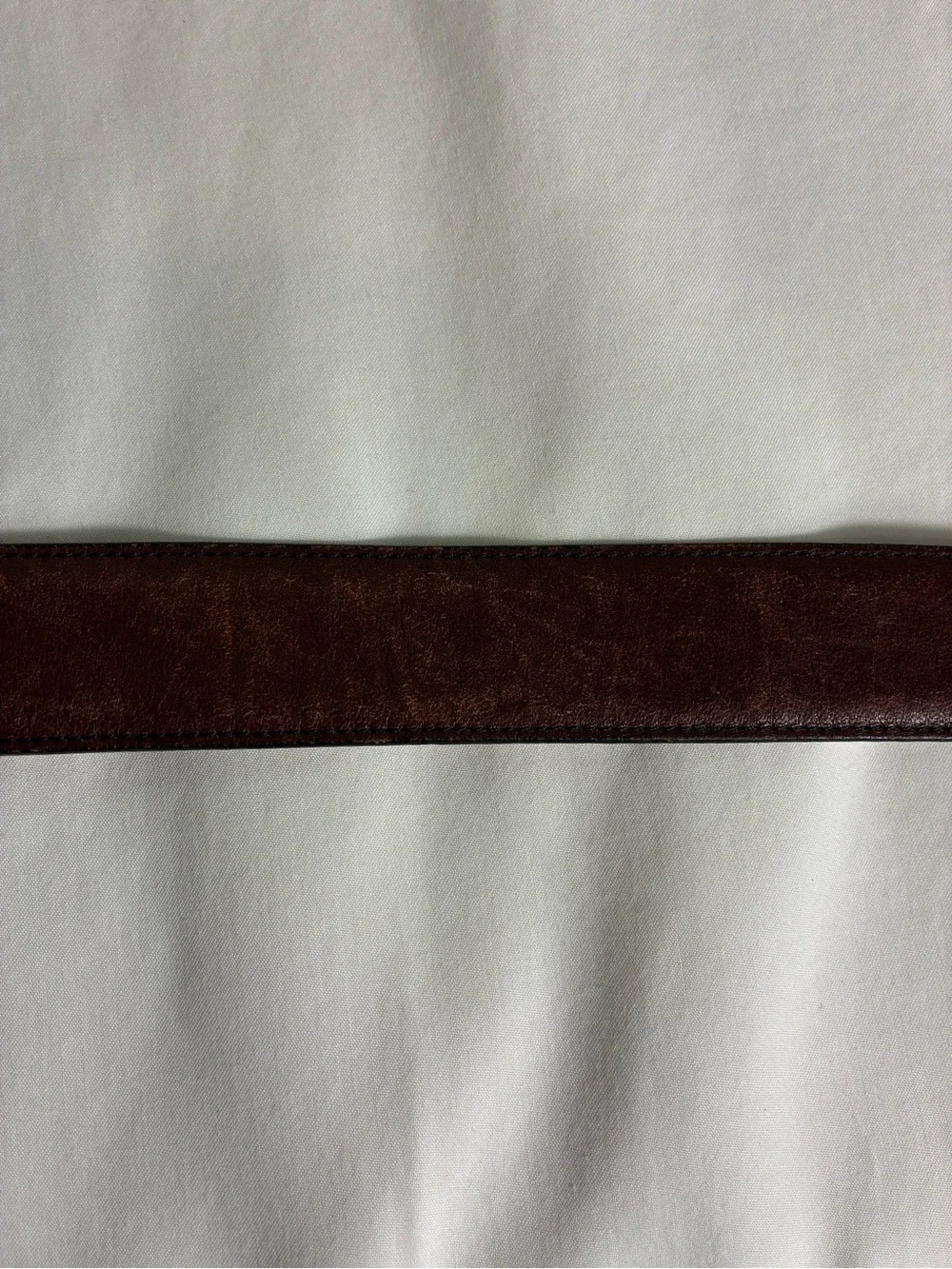Mens belt Sz 34 Classic Brown Leather with Brass Buckle